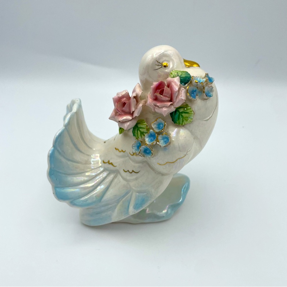 Vintage GrannyCore Norcrest Dove